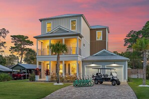 Exterior - Ash in the Sand | 30A | Privte Pool | Golf Cart | Bikes | Games (Santa Rosa Beach)
