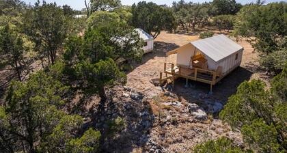 Peaceful Summer Getaway Glamping in Hill Country