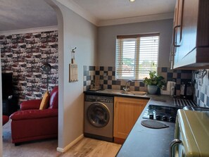 Interior - Red Door Malt - Huku Kwetu (Dunstable) (Dunstable)