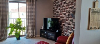 Red Door Malt - Huku Kwetu (Dunstable)