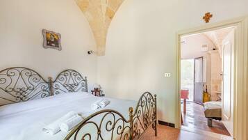 Villa Familiale, 3 chambres, 2 salles de bains (Carbone Country House Oria)