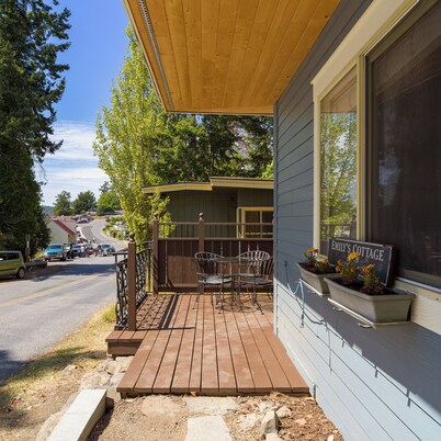 Emily's Cottage at Cayou Channel - Orcas Island