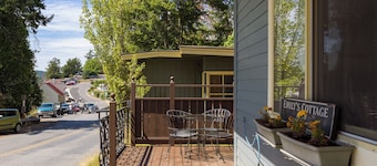 Emily's Cottage at Cayou Channel - Orcas Island