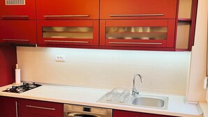 Elite Apartment | Private kitchen | Full-sized fridge, microwave, oven, stovetop - Royal Apartment Belgrade (Belgrade)