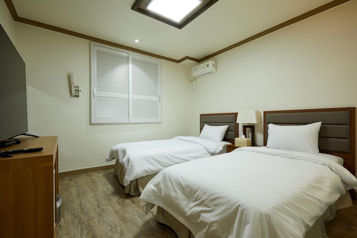 Standaard Twin kamer | 1 slaapkamer, geluiddichte muren, gratis wifi, beddengoed