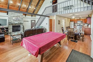 House, 3 Bedrooms | Interior - Poconos Chalet Newly Renovated, Great Location 4 Bedroom Home by RedAwning (Tobyhanna)