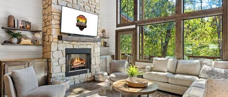 TV connectée, cheminée