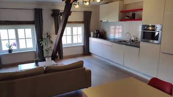 Frigorifero, microonde, forno, lavastoviglie