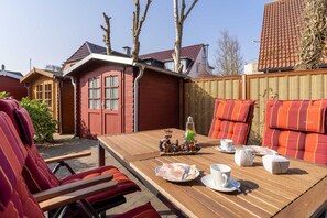 Outdoor dining - Ferienwohnung in St. Peter-Ording (St Peter-Ording)