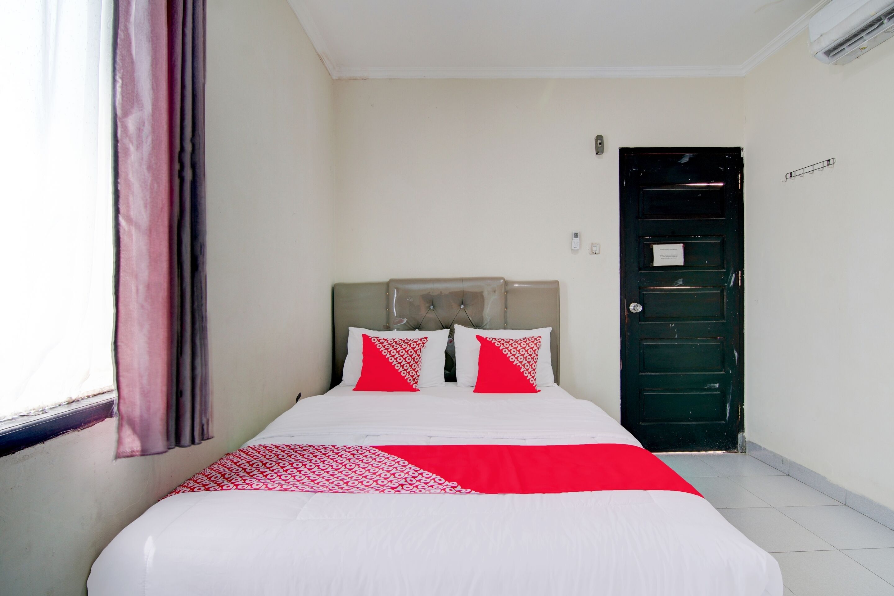 Standard Double Room | Laptop workspace, free WiFi, bed sheets