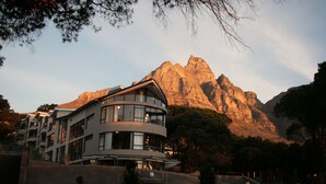 อพาร์ทเมนท์, 3 ห้องนอน, ระเบียง, วิวสวน | ด้านหน้าที่พัก