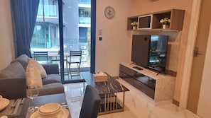Appartement, 1 chambre, accessible aux personnes à mobilité réduite, balcon | Coin séjour