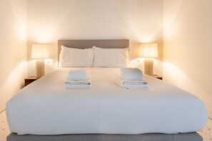 2 quartos, ferros/tábuas de passar roupa, Wi-Fi de cortesia