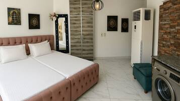 Chalet, 1 Bedroom, Accessible, Smoking | 1 bedroom