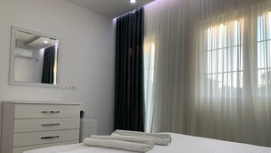 Apartment, 2 Bedrooms, Accessible, Private Pool - Luxury Villa With Pool (Durrës)