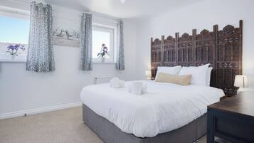 4 bedrooms, free WiFi, bed sheets