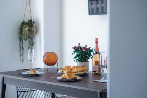 Swn Y Mor - 4 Bedroom - Llanelli