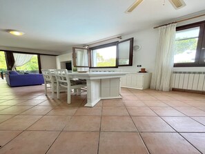 Villa, 3 Bedrooms, Private Pool, Garden View | Living room
