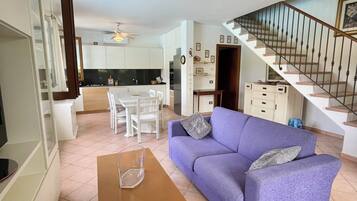 Villa, 3 Bedrooms, Private Pool, Garden View | Living room