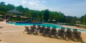 Innenpool, Außenpool