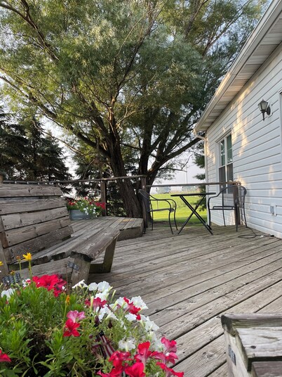 Farmhouse in beautiful country setting close to Purdue