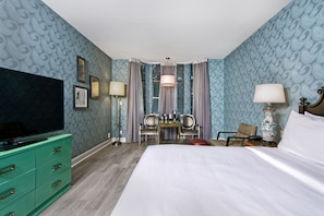 1 bedroom, Egyptian cotton sheets, premium bedding, down comforters - Hotel Fiona (San Francisco)