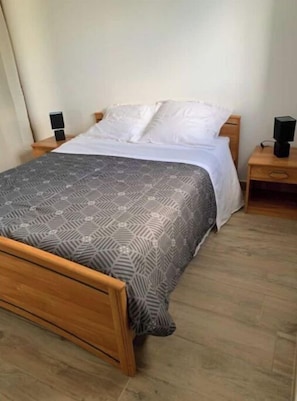 3 Schlafzimmer, Bügeleisen/Bügelbrett, Reisekinderbett, kostenloses WLAN