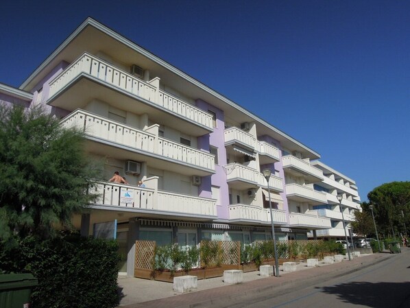 Appartement, 2 chambres, balcon, vue océan | Façade de l’hébergement