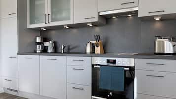 Condo | Private kitchen | Fridge, oven, stovetop, dishwasher