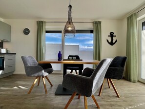 公寓客房 | 起居區 | 平面電視、地暖系統