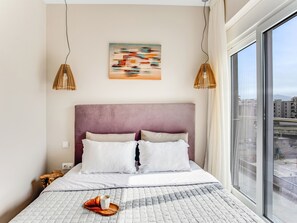 2 bedrooms - Sanders Old Port - Pleasant 1-bdr. Apt. w/ Balcony (Thessaloniki)