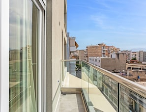 Apartment, 1 Bedroom, Balcony, City View | Balcony