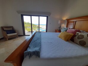 Villa, 3 Schlafzimmer, Meerblick (1105) | Hochwertige Bettwaren, individuell dekoriert, individuell eingerichtet