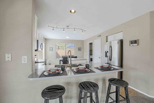 Apartment, 3 Bedrooms | Private kitchen - Jills Goodyear Getaway (Goodyear)