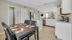 Apartment, 3 Bedrooms | Dining - Jills Goodyear Getaway (Goodyear)