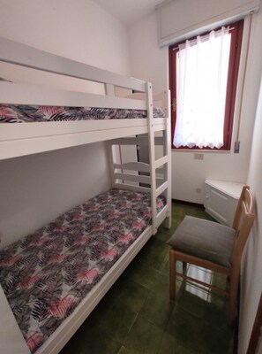 Apartment, 2 Schlafzimmer, Balkon | 3 Schlafzimmer