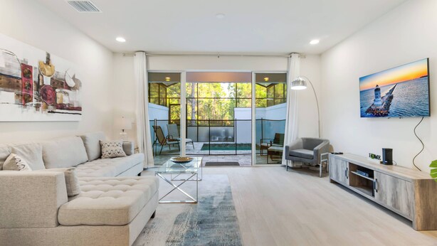 TV - Relax in Style: Elegant House in Orlando (Clermont)