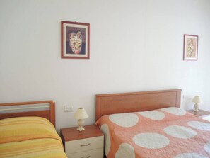 Apartamento, 1 habitación, patio, vistas al jardín | 2 dormitorios