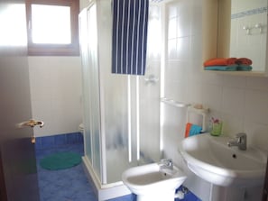 Apartment, 1 Bedroom | Bathroom