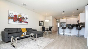 TV - Brand new Thome w/ Pool at Hidden Forest (Clermont)