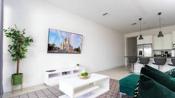 Studio (5 Bedrooms) | Interior