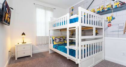 Beautiful Townhome W/pool Close to Disney