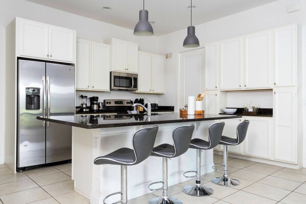 Studio (5 Bedrooms) | Interior