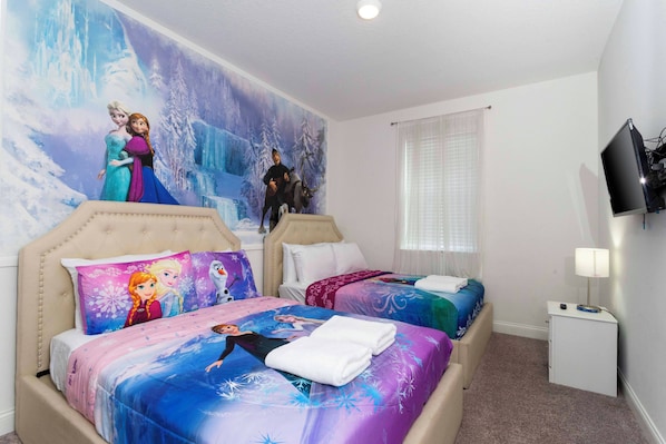 Studio (5 Bedrooms) | Interior - Beautiful Townhome W/pool Close to Disney (Davenport)