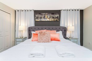 4 bedrooms, bed sheets - Beautiful Home at Champions Gate (Davenport)