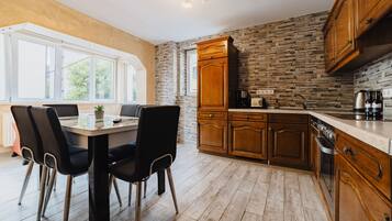 Apartment, 2 Bedrooms, Smoking, Terrace | Interior