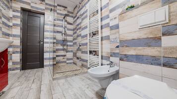 Apartment, 2 Bedrooms, Smoking, Terrace | Bathroom