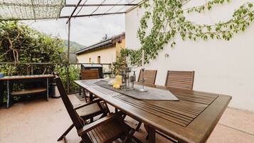 Căn hộ, 2 phòng ngủ, hút thuốc, hiên | Ngoại thất