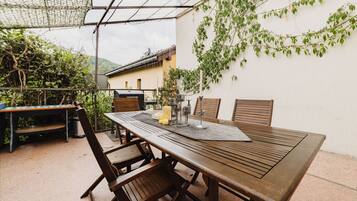 Apartment, 2 Bedrooms, Smoking, Terrace | Exterior