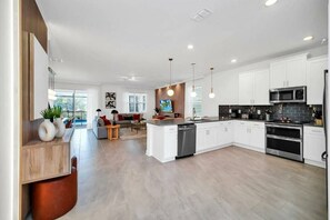 Interior - Magnificent Themed House With Gaming Room (Kissimmee)